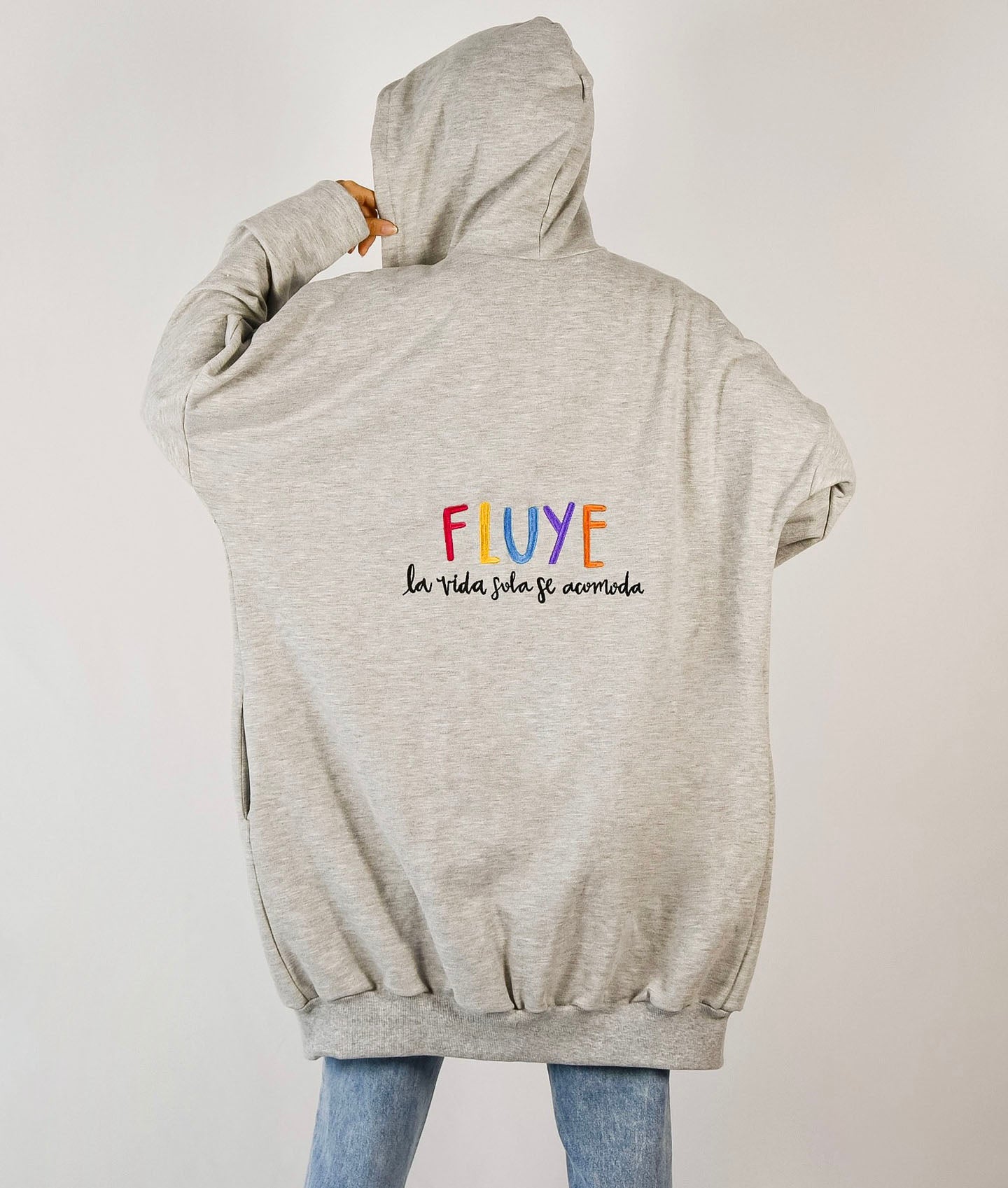 15 % en tu compra! Maxi camperon frisa bordado Mesina Fluye