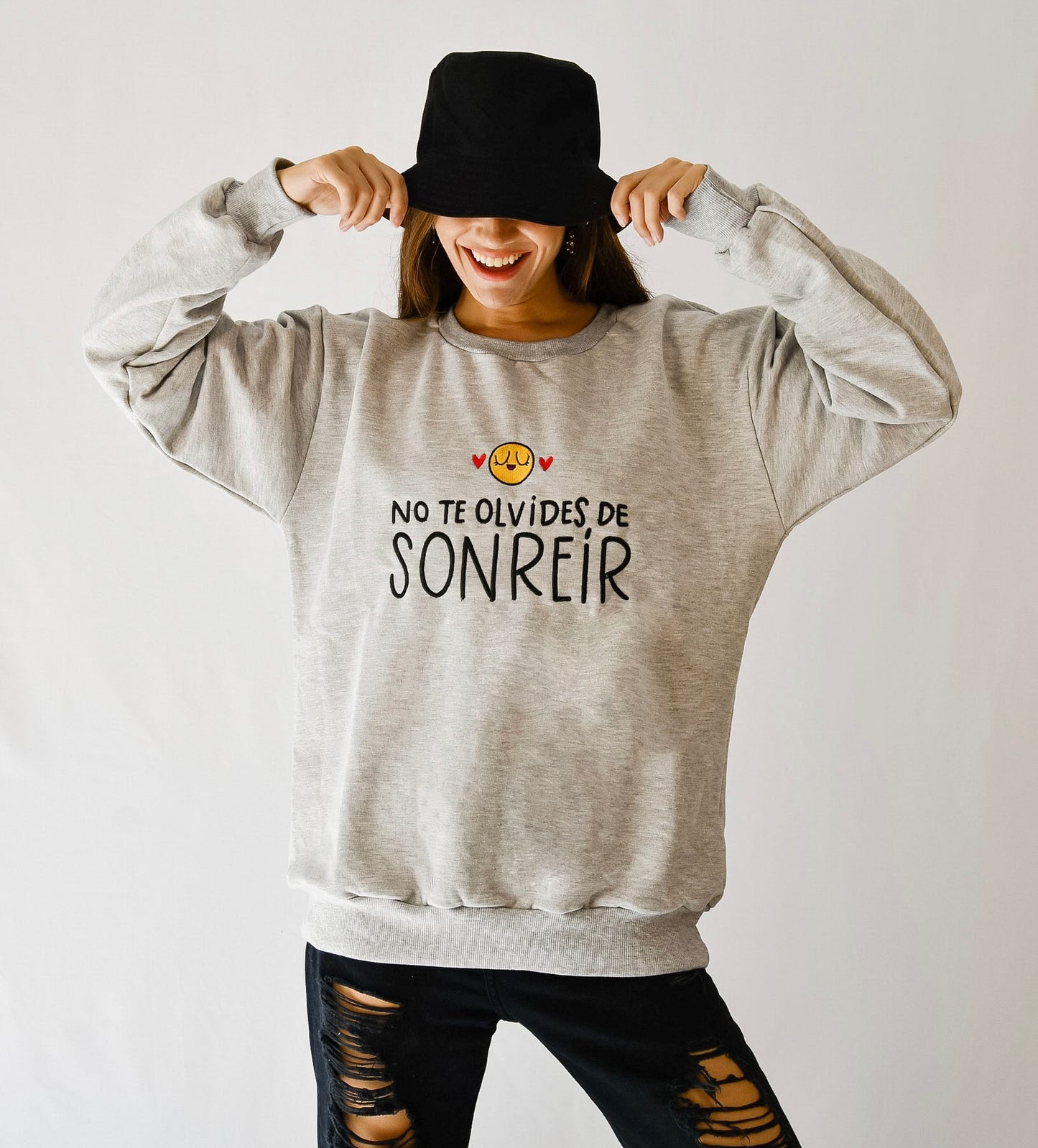 Buzo  Frisado Jarry Sonreir Grey