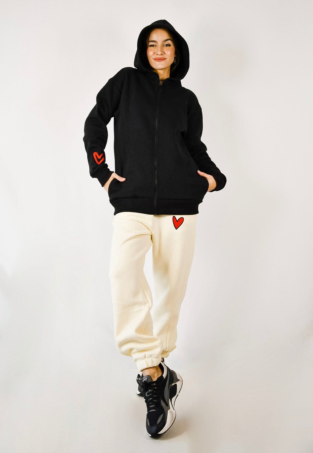 Campera Bordada Frisa Lewis Amor
