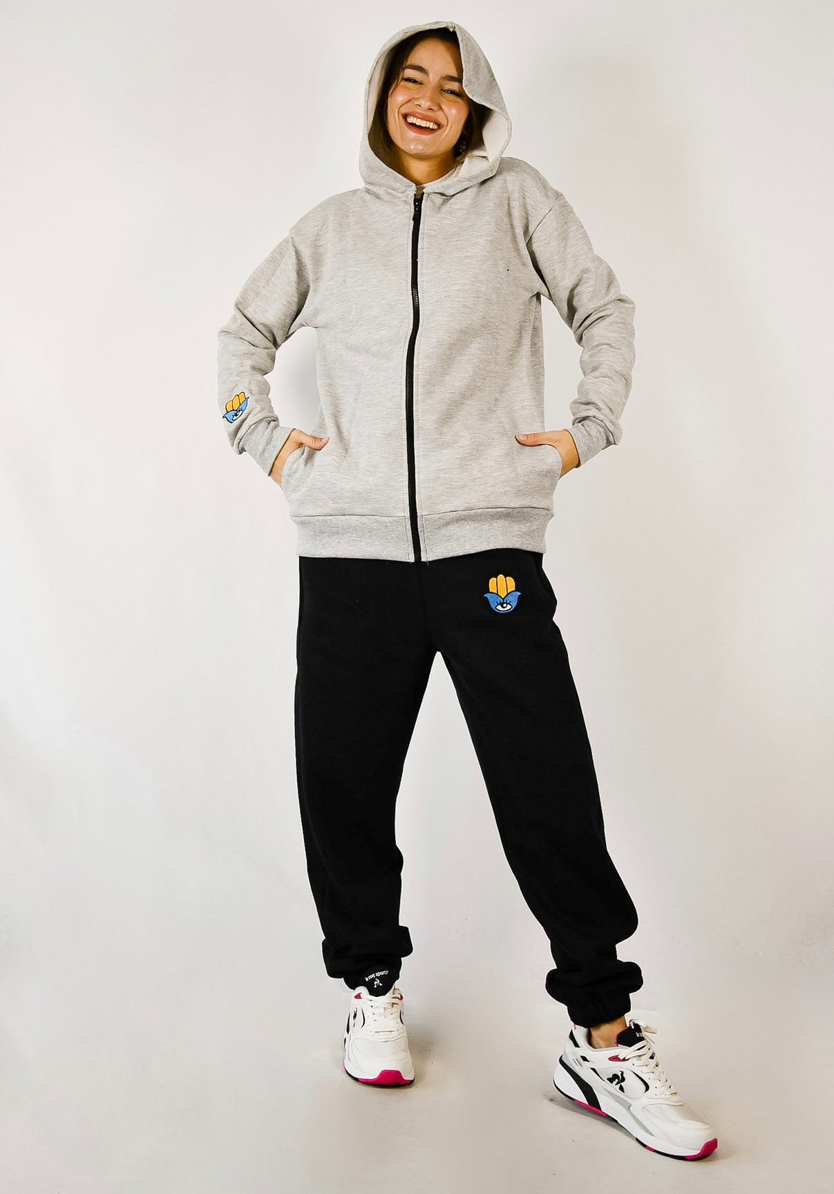 Campera Bordada Frisa Lewis Atraes