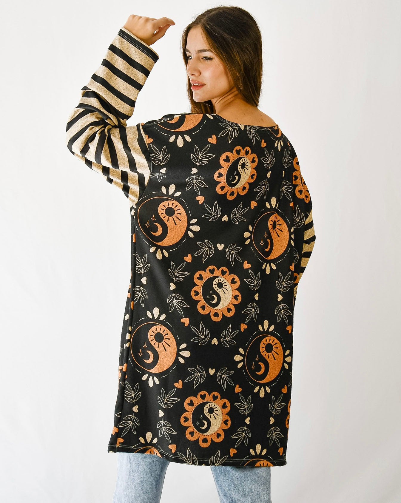 Sweater Camille Ying Yang